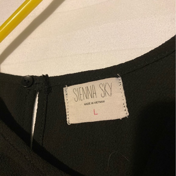 Sierra Top - Picture 3 of 3